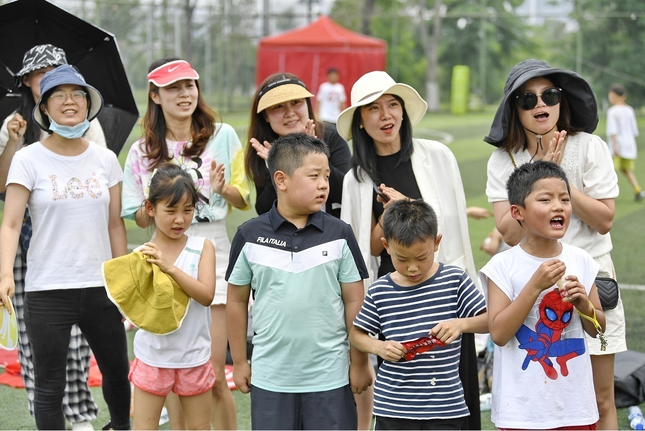 泡桐树小学天府校区家长足球赛,泡桐树小学都江堰校区篮球比赛