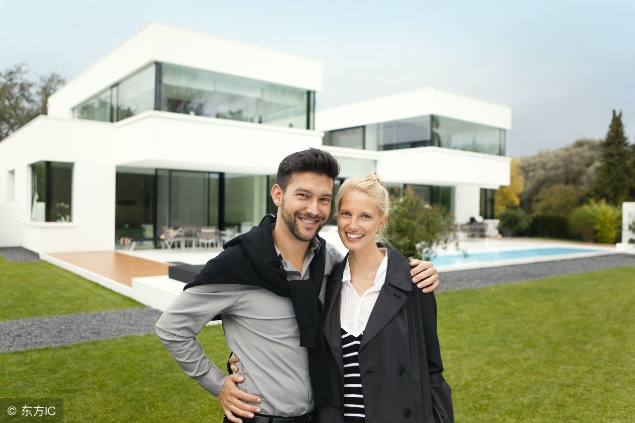 形容跑道的句子优美,描写学校跑道的作文