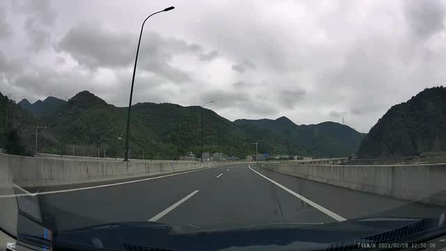 最清晰的高端4k双摄行车记录仪,4k行车记录仪拍摄视频