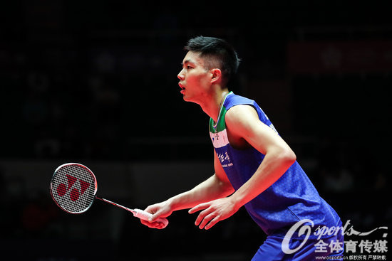 谌龙用过哪些羽毛球拍,谌龙用过什么球拍