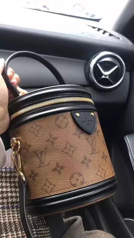 lv现在值得购买吗,lv买真的划算还是假的划算