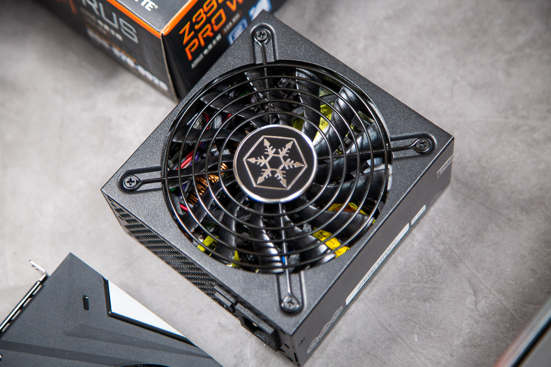 怎么打造一个itx电脑主机,自己装个itx小电脑