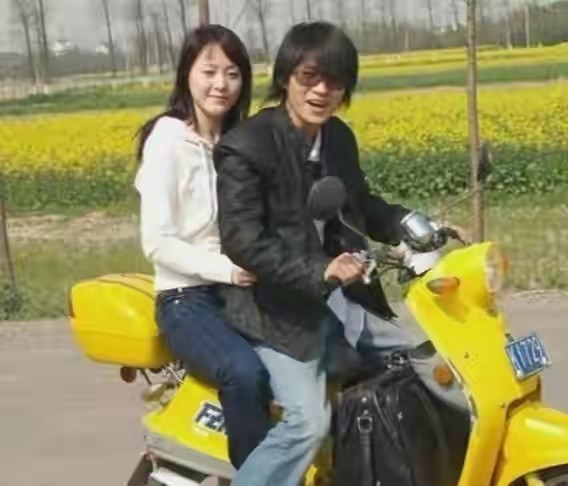 年轻时的韩寒现在怎么样了,韩寒的另类成长给我们很多深思