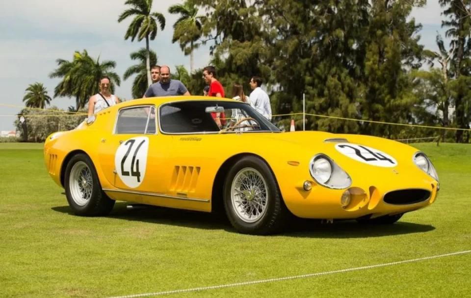 也只能给你洗洗眼！法拉利高级定制项目车型大赏