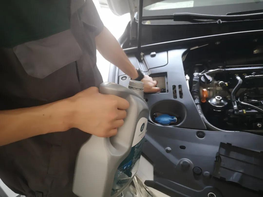 10万买吉利博越够吗,价格最高的一款吉利博瑞