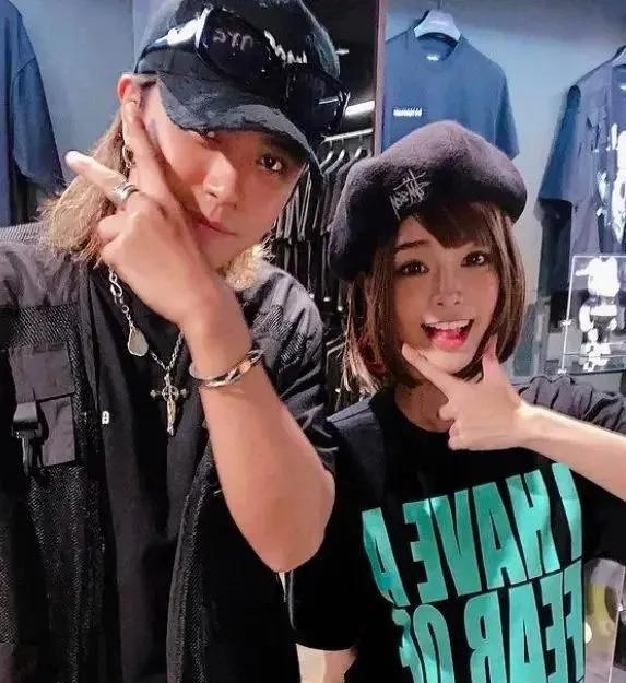 罗志祥晒爱心博同情，周扬青却被嘲讽，网友对男女艺人有多双标？