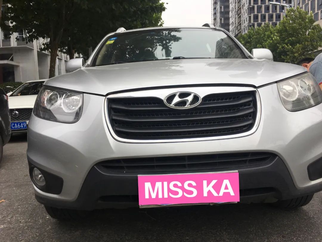 现代胜达和丰田汉兰达哪个好,现代老款胜达经典车主真实感受