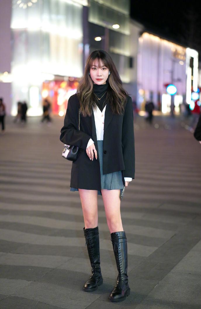 西装裙子2020年春季最时髦的穿法,好看的西装裙子的搭配