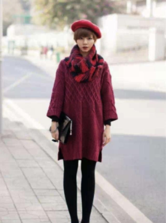 显白肤色黑穿搭图片女士,肤色偏黄的女生适合穿什么