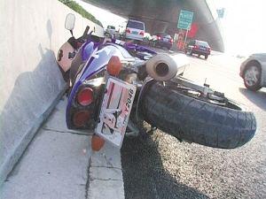 摩托车的abs到底好不好用,摩托车的abs有什么作用和功能