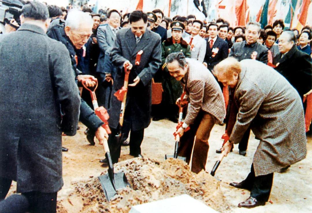 广州市萝岗区的发展前景,萝岗区靠哪块地发展起来