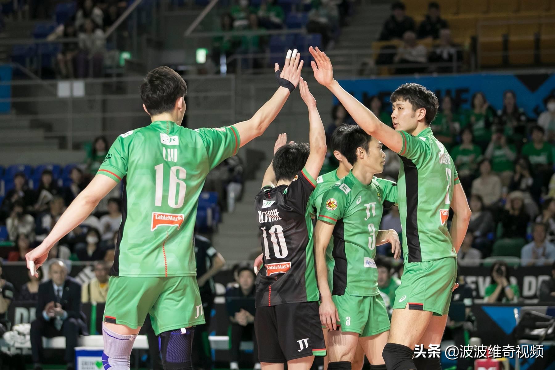 朱婷扣球惊呆裁判,朱婷单脚背飞式绝杀张常宁