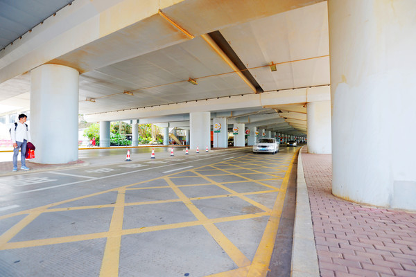 幸亏我来了再不来素材就没了,海南月亮湾的夜晚