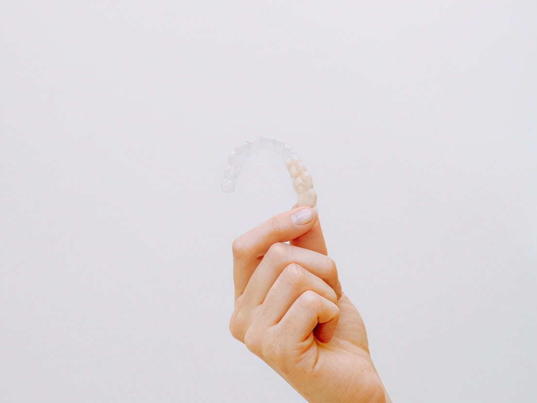 隐形牙套清洁神器,戴隐形牙套怎么清洁牙齿