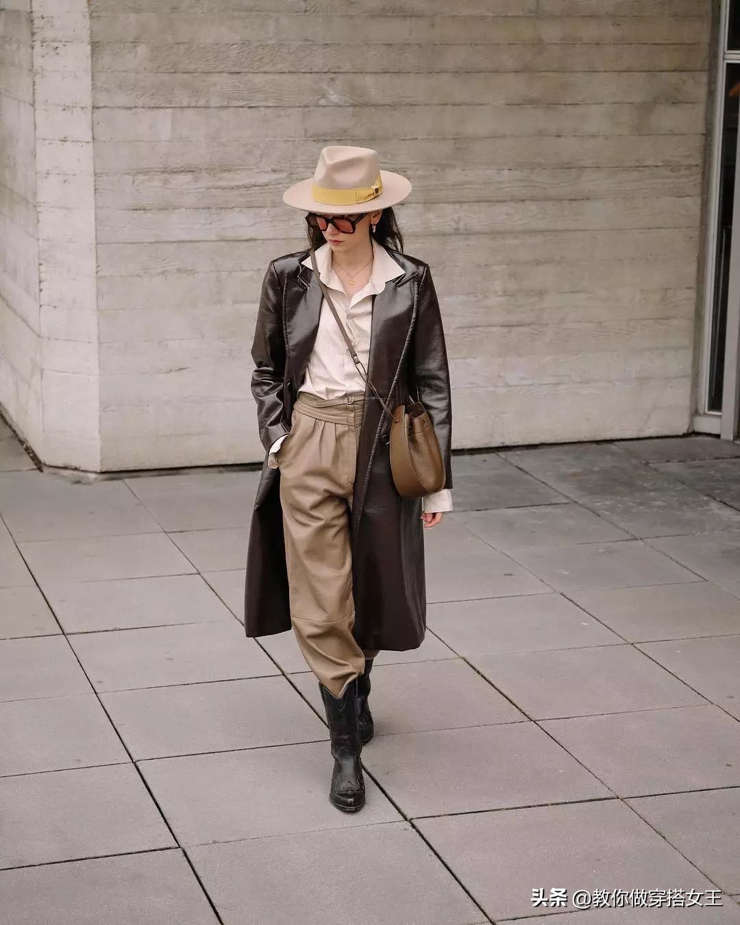 2020最潮搭配少不了这一条工装裤,初秋工装裤搭什么上衣