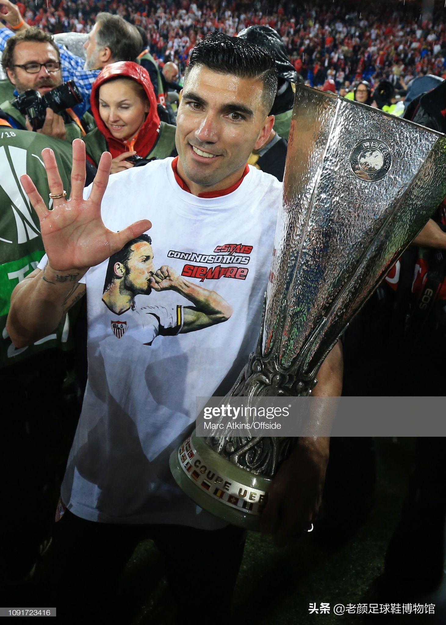 悲伤笼罩,悲伤笼罩巴黎