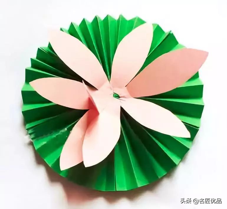 手工制作荷花睡莲,夏天的荷花手工小朋友