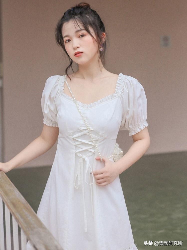 高腰梨形裙杨幂,镂空花朵裙杨幂穿搭