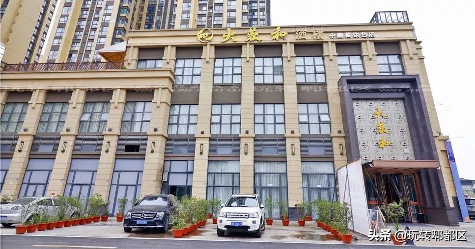 北有全聚德，南有兰烤鸭！云南小刀鸭入驻大蓉和，惹火郫都吃货圈