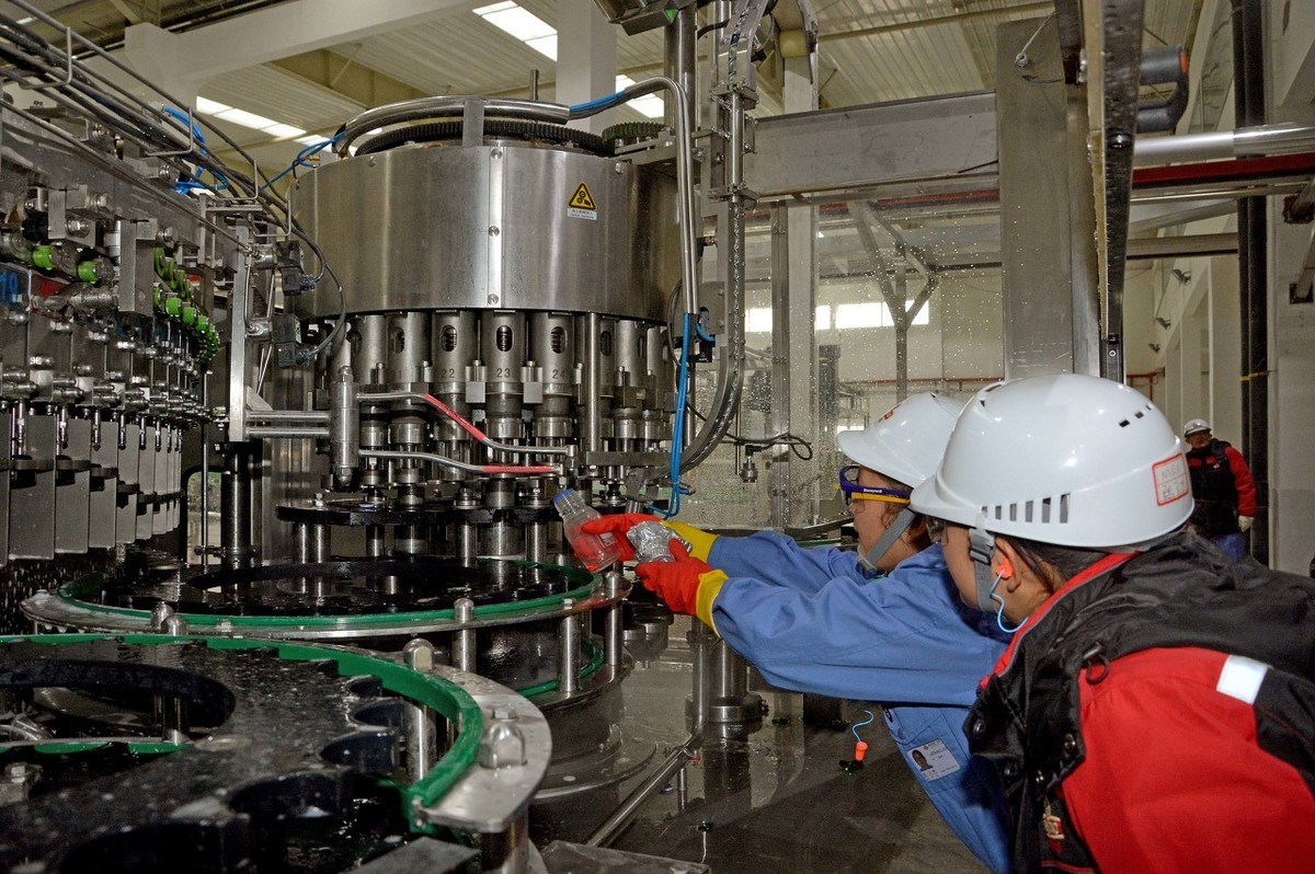 白酒降度后酒体寡淡怎么解决,白酒降度变浑是什么原因