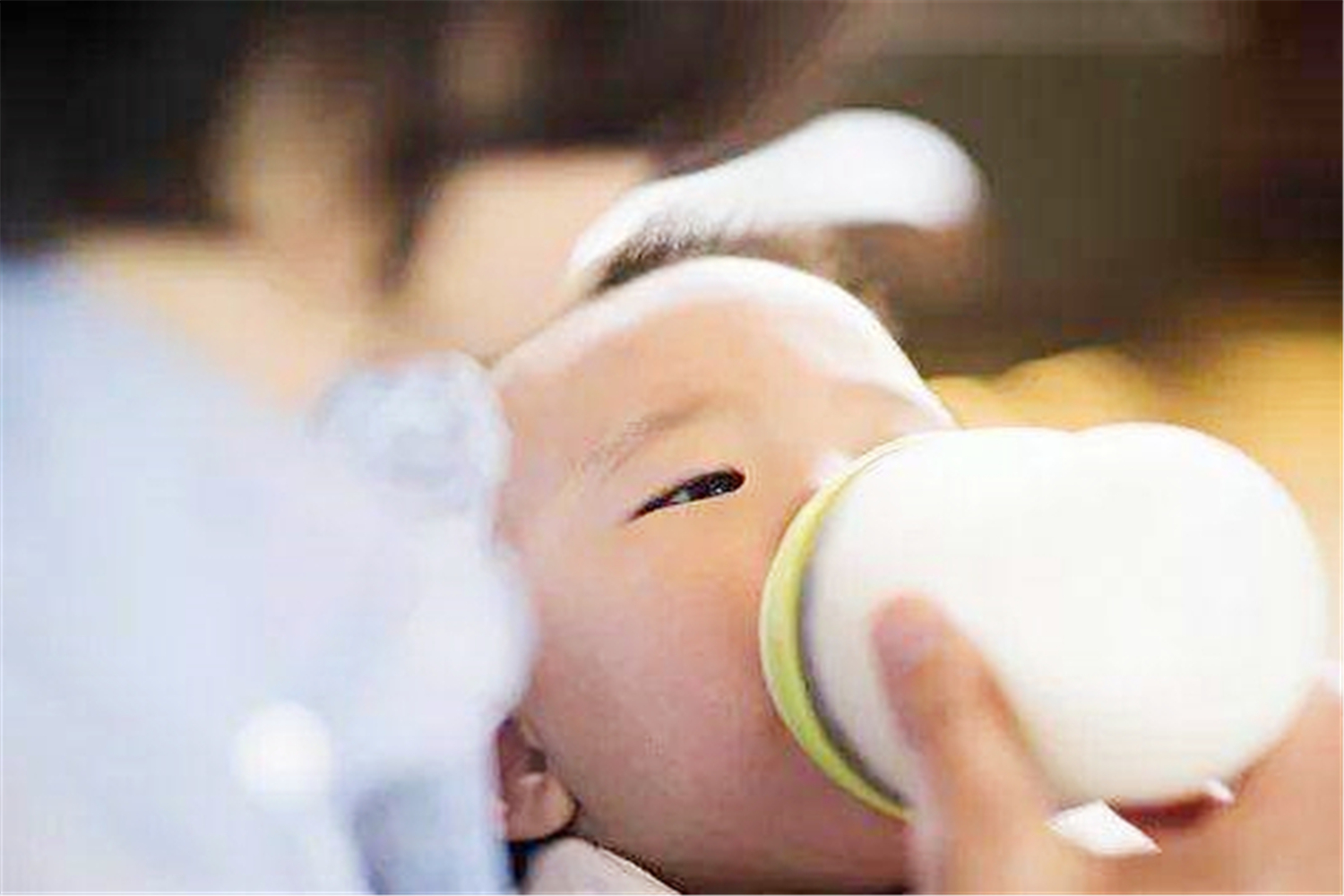 宝宝放屁其实是一种求救信号,宝宝放屁多是因为肚子里有胀气吗