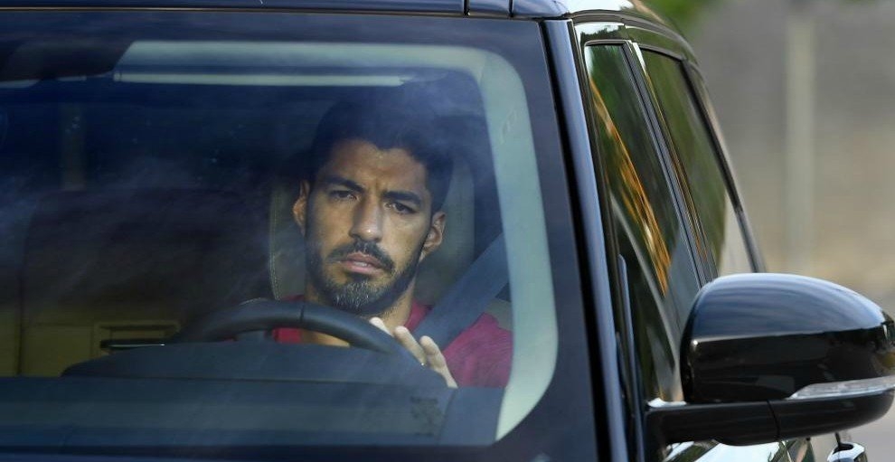 苏亚雷斯与梅西在巴萨,苏亚雷斯告别巴萨梅西