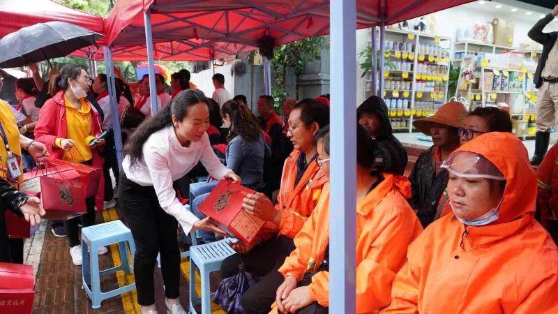 社区与共建单位开展党建联建活动,社区党建联盟聚合力开展共建活动