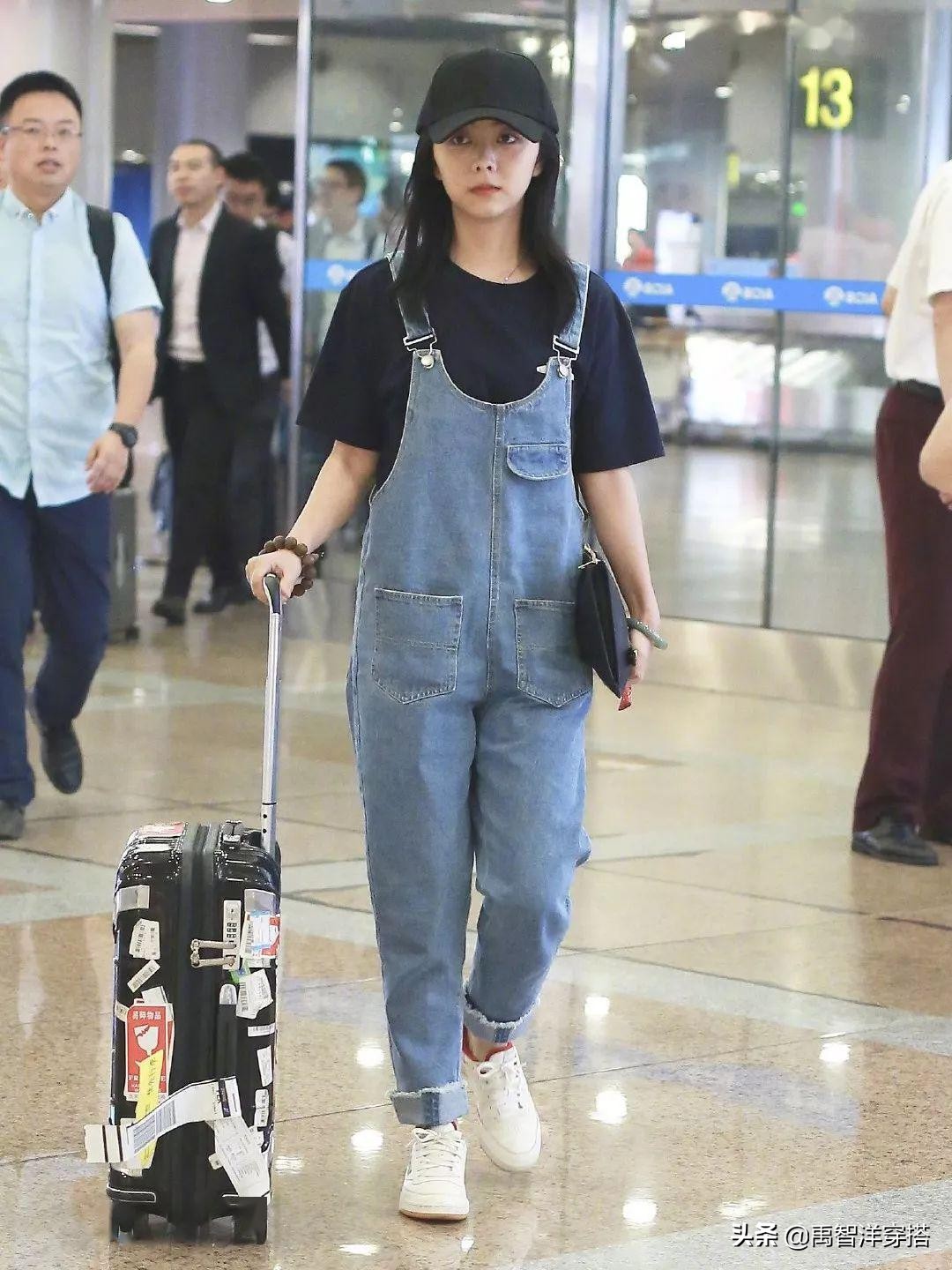 阔腿裤已经out了现在流行初恋裤,还在穿阔腿裤现在流行的是初恋裤