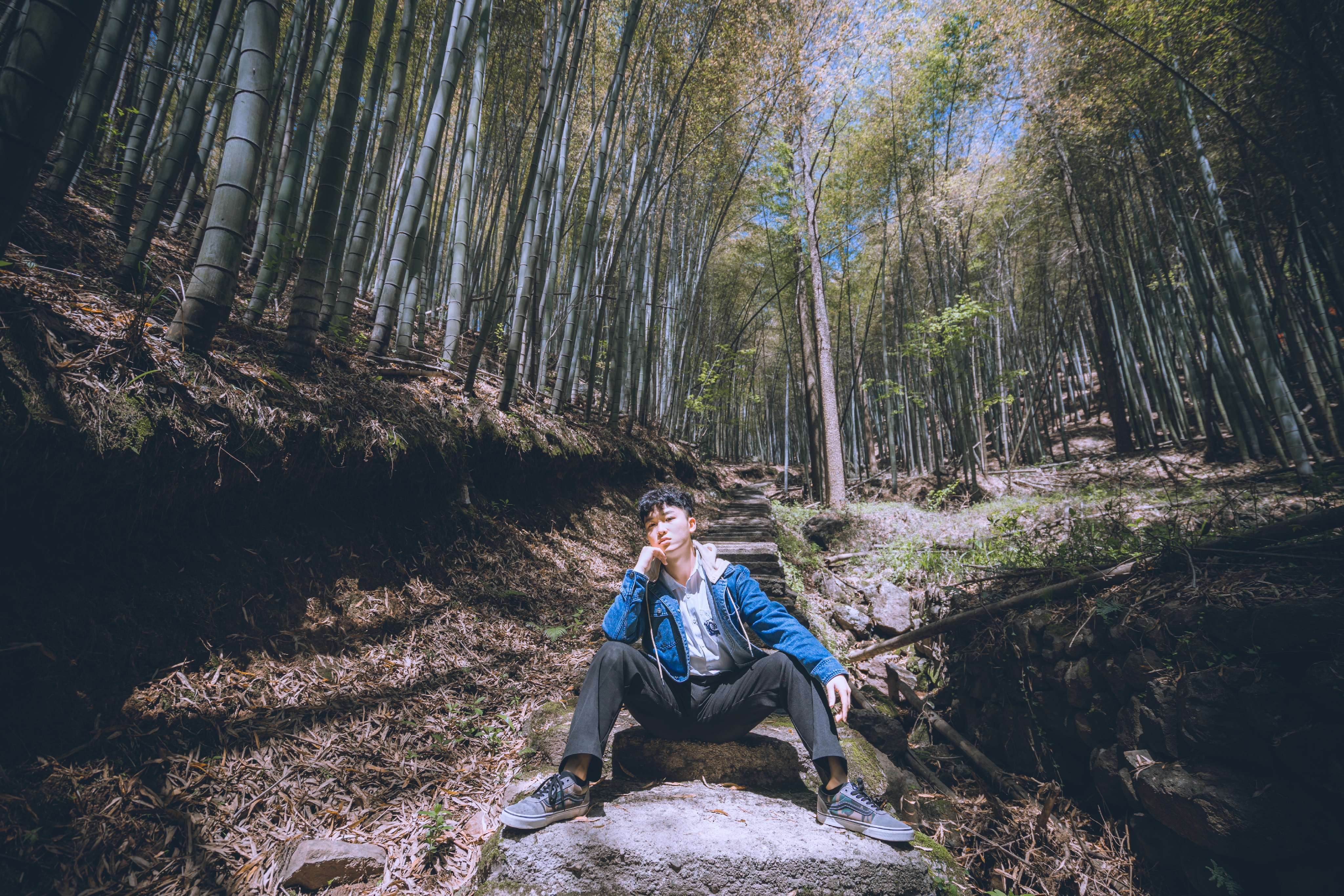 商量岗内的这家酒店，四季气候适宜居住，住客宛若身处桃花源