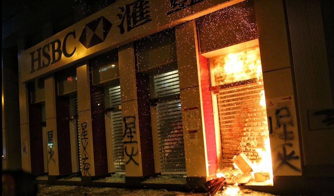 香港一日丨再不惩罚暴徒，他们就要自己笨死了