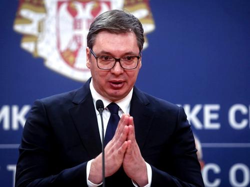 关键时刻还是中国靠谱，美疫苗造成34人死亡，多国选择中国疫苗