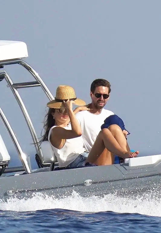 米兰达可儿二婚嫁富豪封面,米兰达可儿二婚姐弟恋