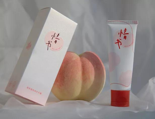 送女朋友的情人节礼物推荐最新款,送女朋友礼物实用惊喜轻奢情人节