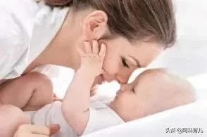 新生儿睡觉老打呼怎么办呢,新生婴儿睡觉老是打颤是怎么回事