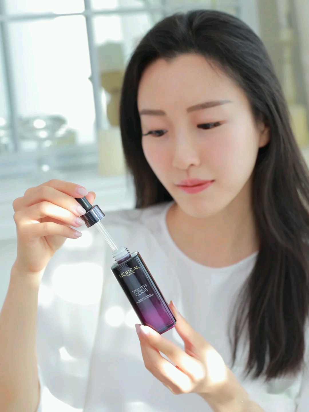 雅诗兰黛和科颜氏淡斑精华哪个好,科颜氏和雅诗兰黛淡斑精华哪个好