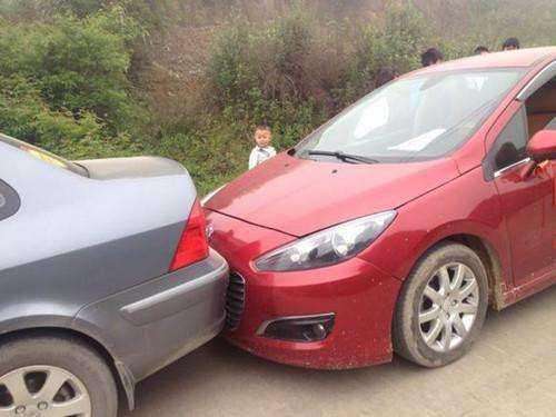 车辆被追尾自己无责怎么办,车辆追尾全责无保险怎么办