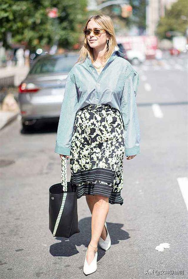 今年最流行的小白鞋崩口鞋,好穿不过奶奶鞋复古优雅还舒服