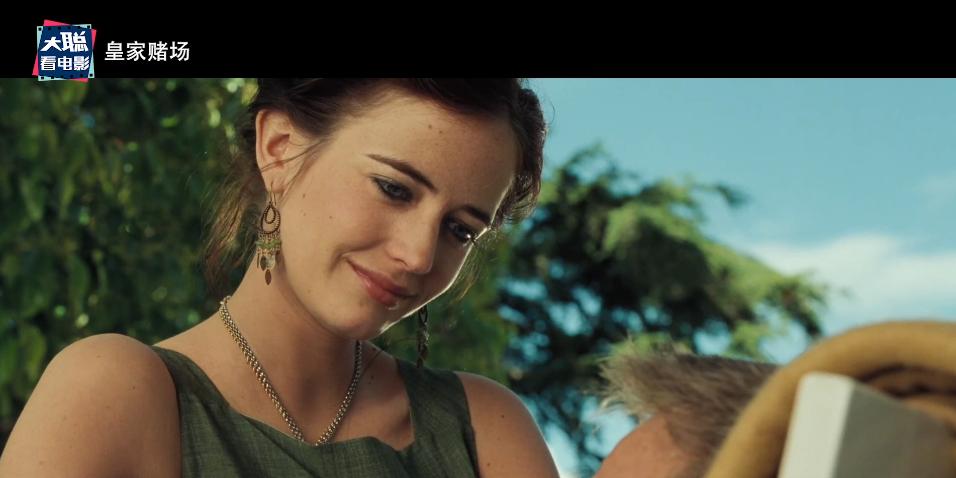 007大战皇家赌场007被上刑打哪里,007皇家赌场邦德受刑镜头分析