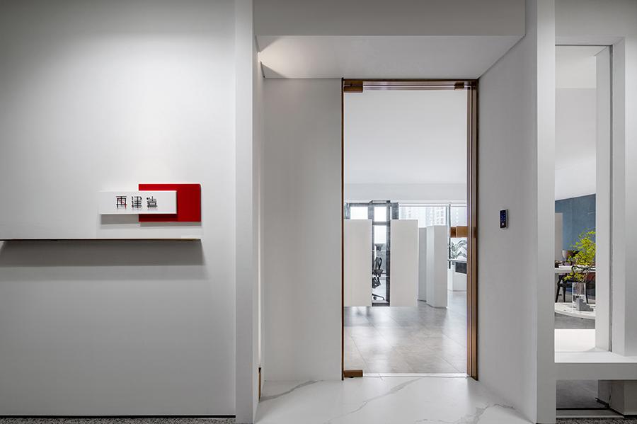 40平米办公室装修设计高端感,办公室装修空间美学