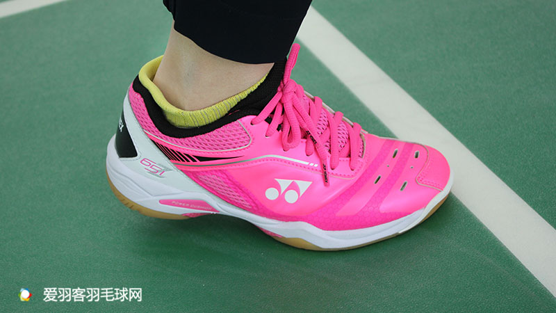 情人节这天,他送女神一把ZF2球拍后...附2.14拯救指南