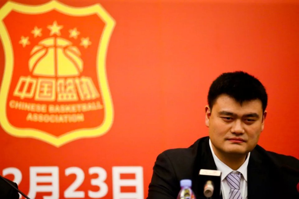 体坛重磅｜掌舵中国足球！足协首位“专职主席”陈戌源有何不同？