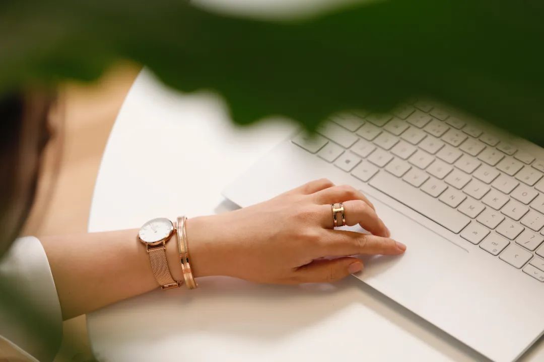 dw手表怎么样值得入手,为什么一堆便宜的dw手表