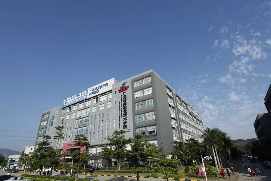 我是岭南，技工学校中的霸王“战斗机”