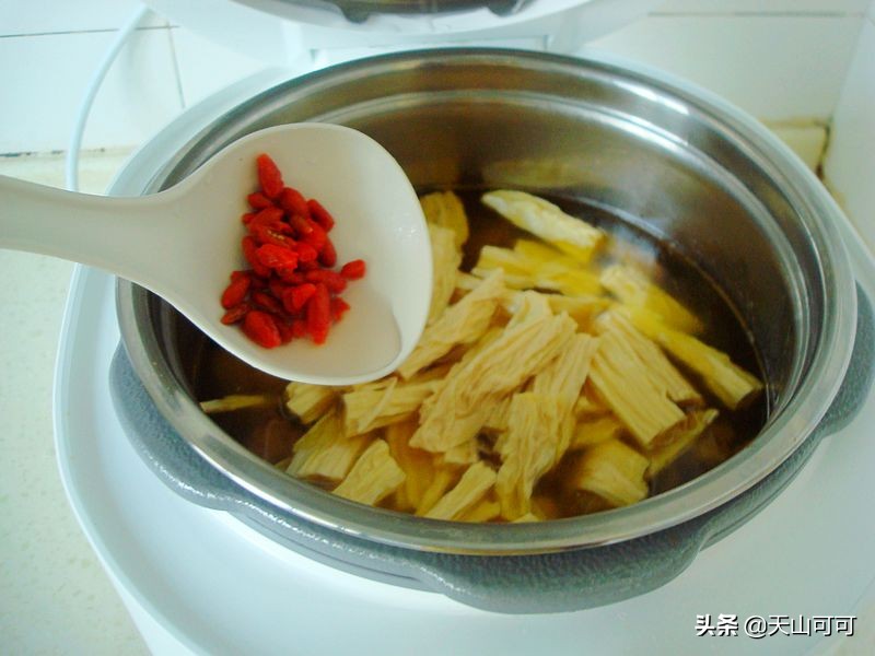 行业首创臻米智能饭煲压力锅，合二为一，做饭做菜，一台就搞定