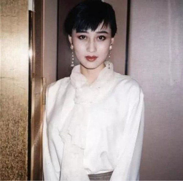 利智自曝与何鸿燊,利智先认识的何鸿燊还是李连杰