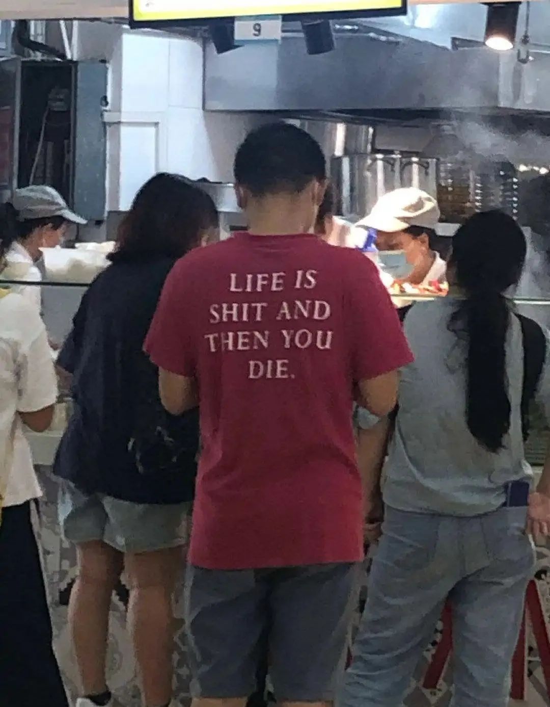 点进这篇推送前，你不知道衣服印花能多有梗