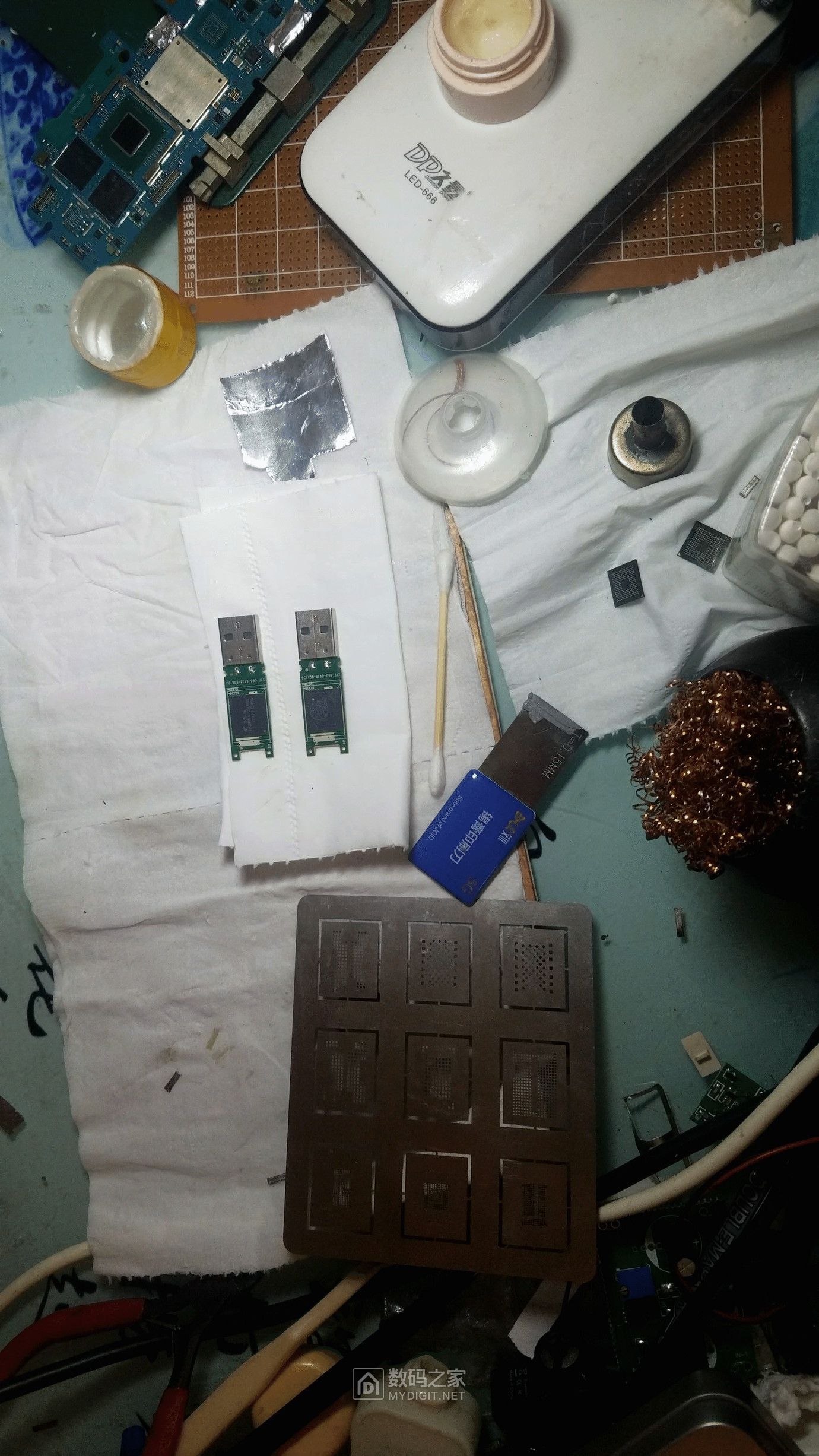 灏忕背骞虫澘2榄旀敼8750cpu璺戝垎,灏忕背骞虫澘2鏀瑰鐞嗗櫒