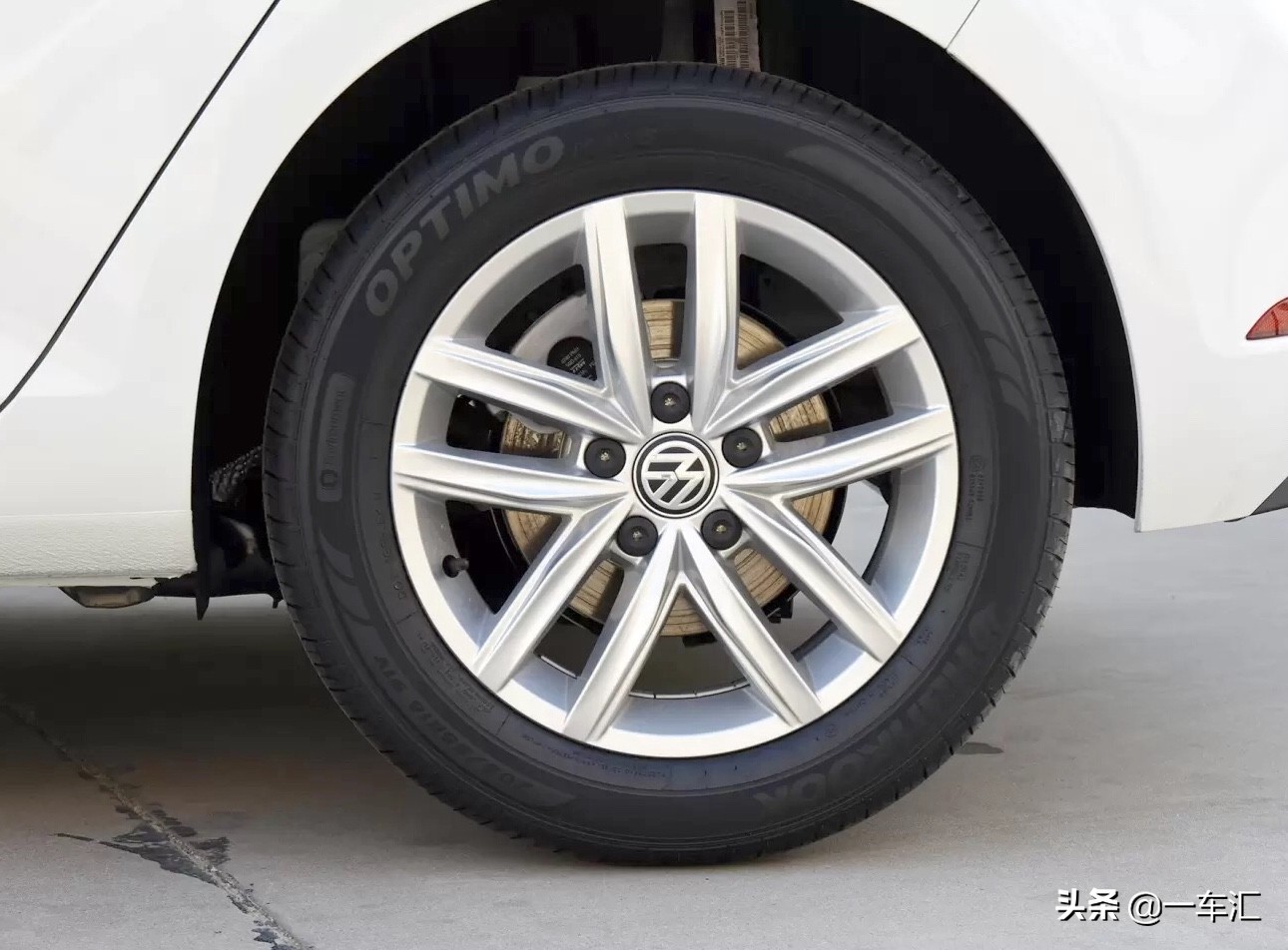 大众高尔夫200tsi2023款内饰,高尔夫2021款200tsi双离合