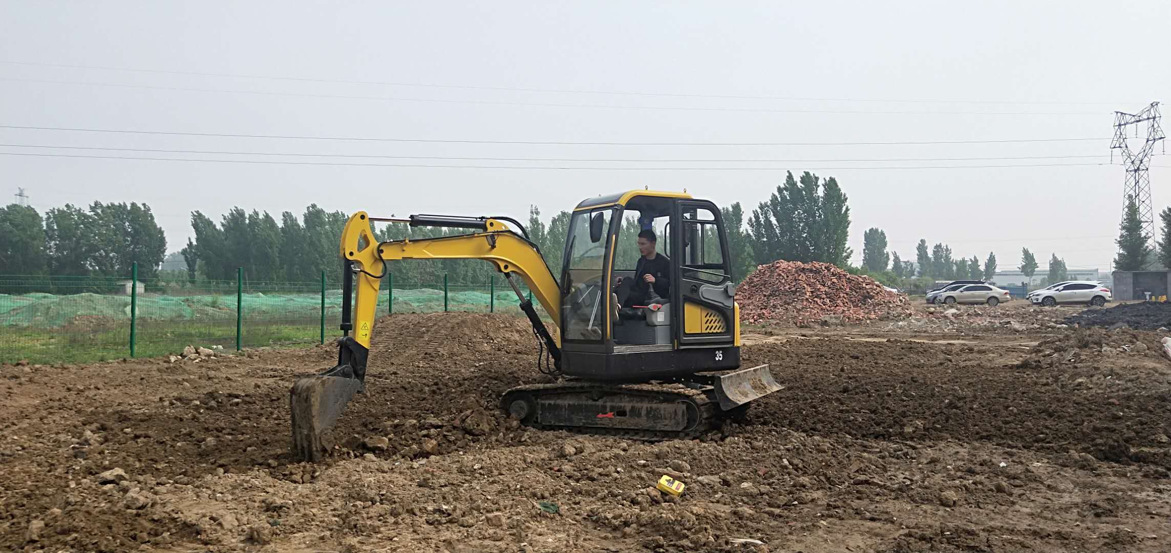 微挖掘机怎么开,微挖小型挖掘机操作