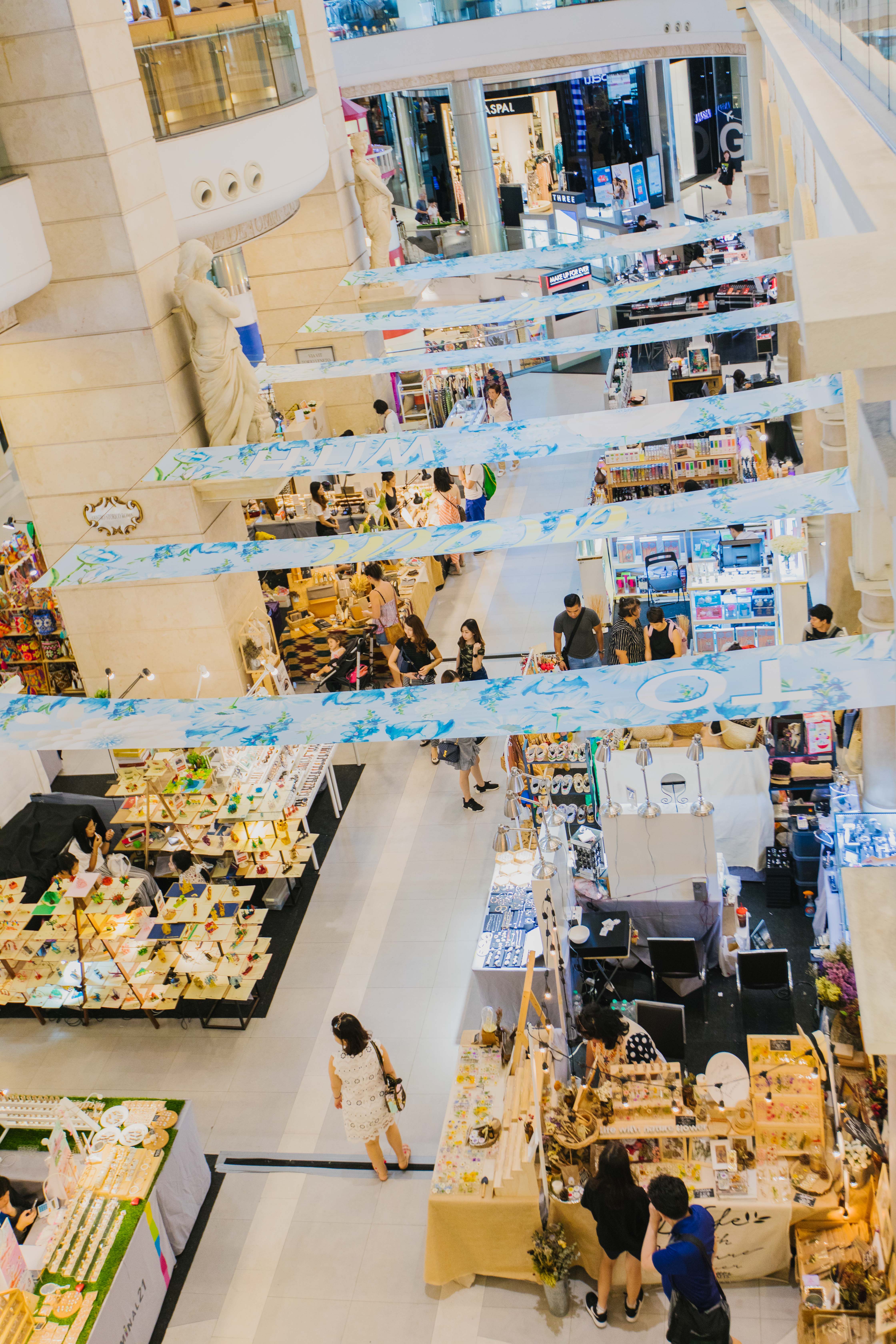 来曼谷旅游线路怎么走,来曼谷去哪里买衣服